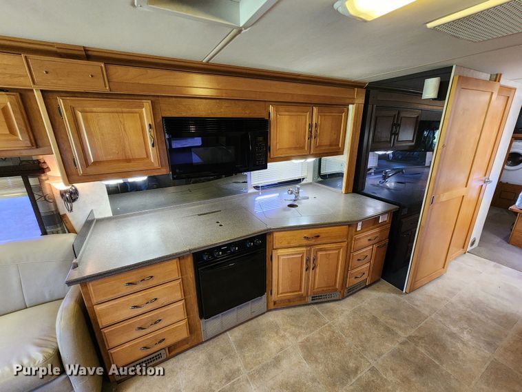 image for item DM4848 2004 Fleetwood  RV