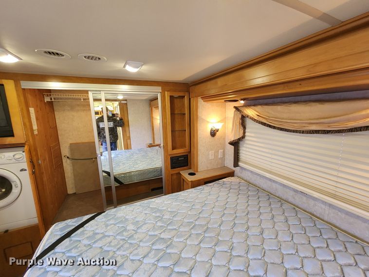 image for item DM4848 2004 Fleetwood  RV