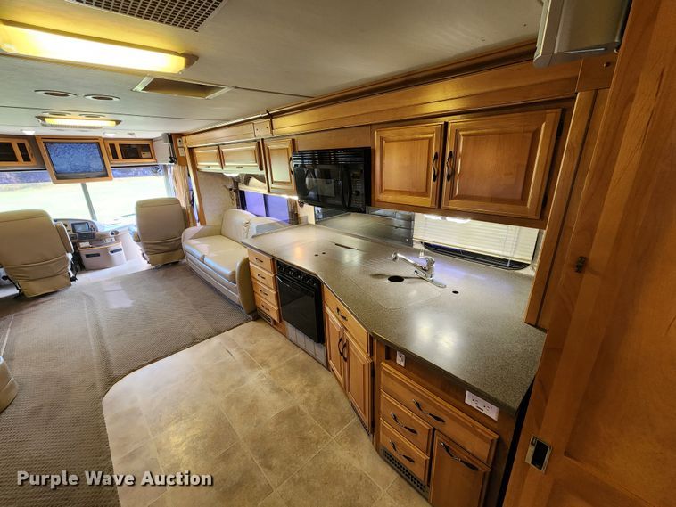 image for item DM4848 2004 Fleetwood  RV