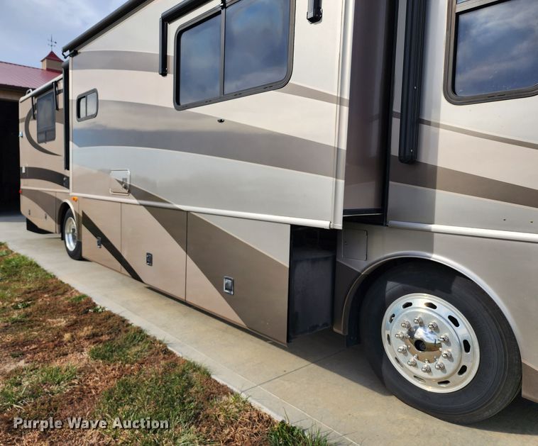 image for item DM4848 2004 Fleetwood  RV