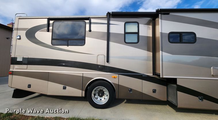 image for item DM4848 2004 Fleetwood  RV