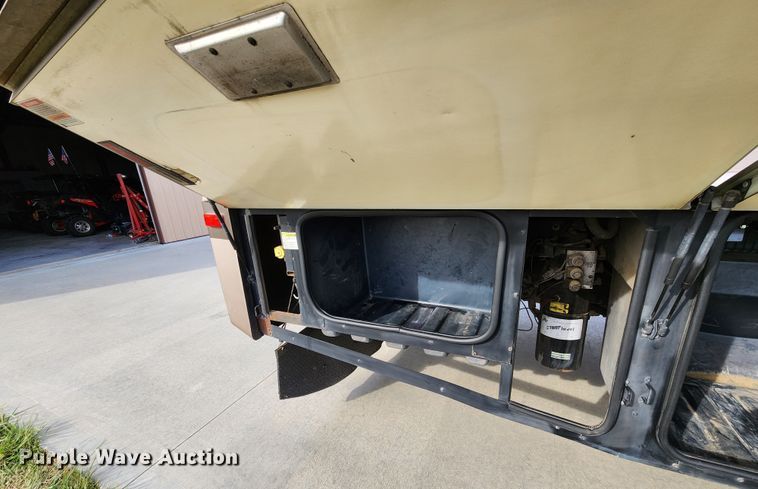 image for item DM4848 2004 Fleetwood  RV