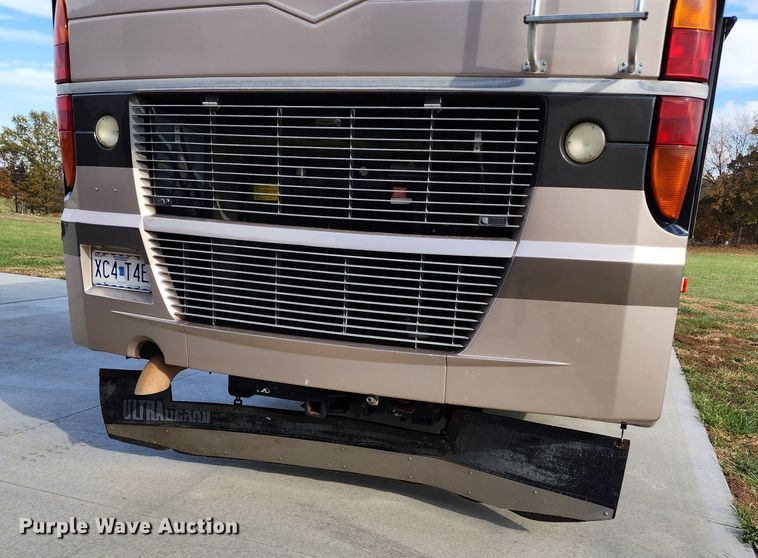 image for item DM4848 2004 Fleetwood  RV