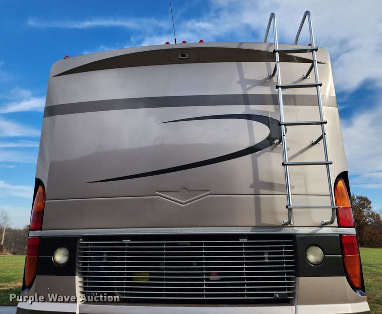 image for item DM4848 2004 Fleetwood  RV