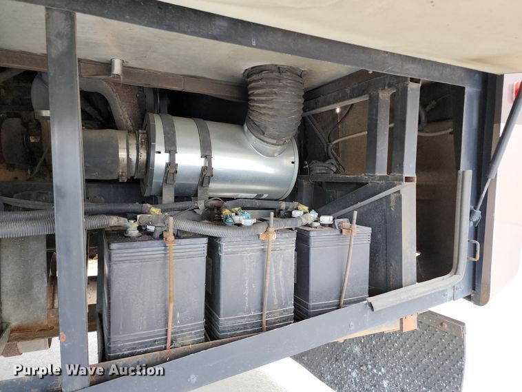 image for item DM4848 2004 Fleetwood  RV