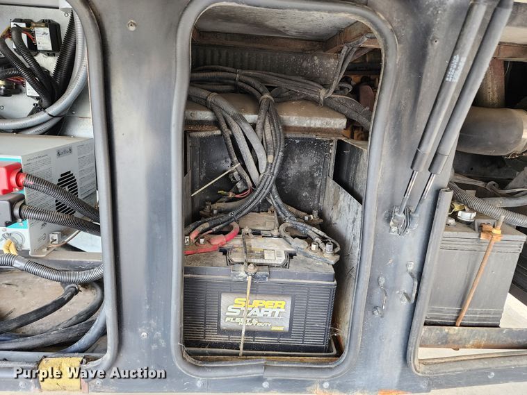 image for item DM4848 2004 Fleetwood  RV