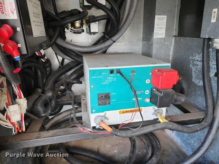 image for item DM4848 2004 Fleetwood  RV