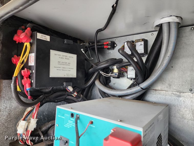 image for item DM4848 2004 Fleetwood  RV