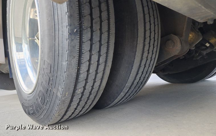 image for item DM4848 2004 Fleetwood  RV