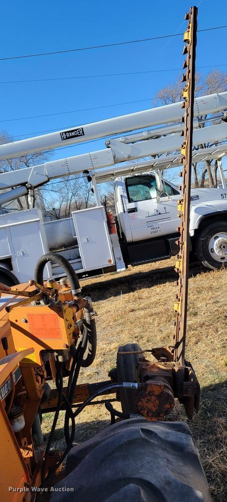 image for item DM8134 Kubota L345  tractor