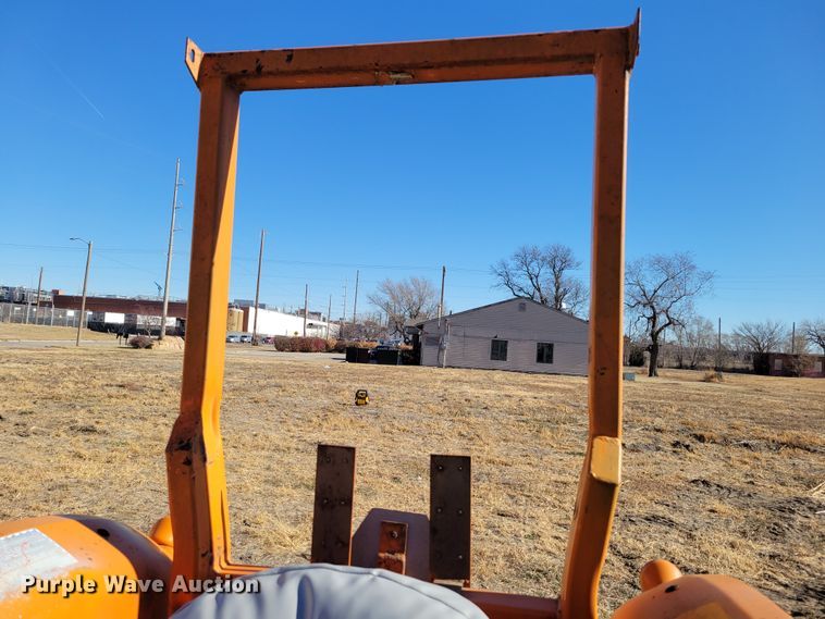 image for item DM8134 Kubota L345  tractor