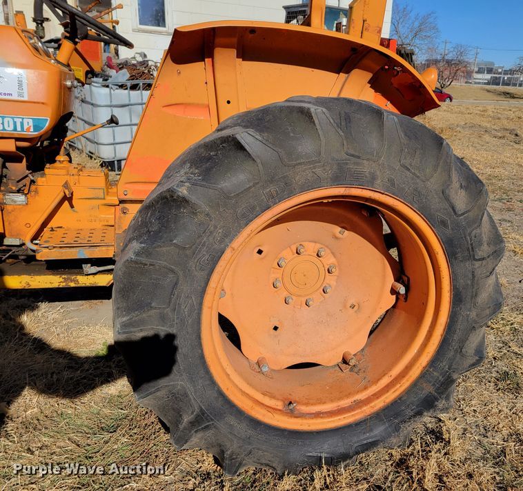 image for item DM8134 Kubota L345  tractor