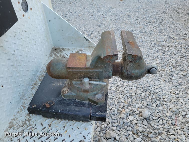 image for item DM8159 2012 Ford F550 Super Duty XL  utility / service truck