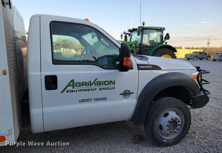 image for item DM8159 2012 Ford F550 Super Duty XL  utility / service truck