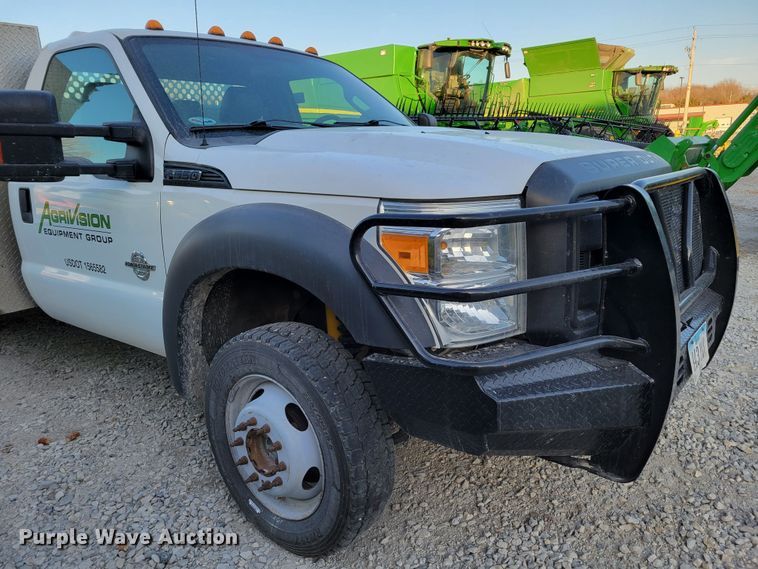 image for item DM8159 2012 Ford F550 Super Duty XL  utility / service truck