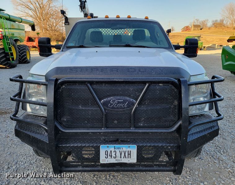 image for item DM8159 2012 Ford F550 Super Duty XL  utility / service truck