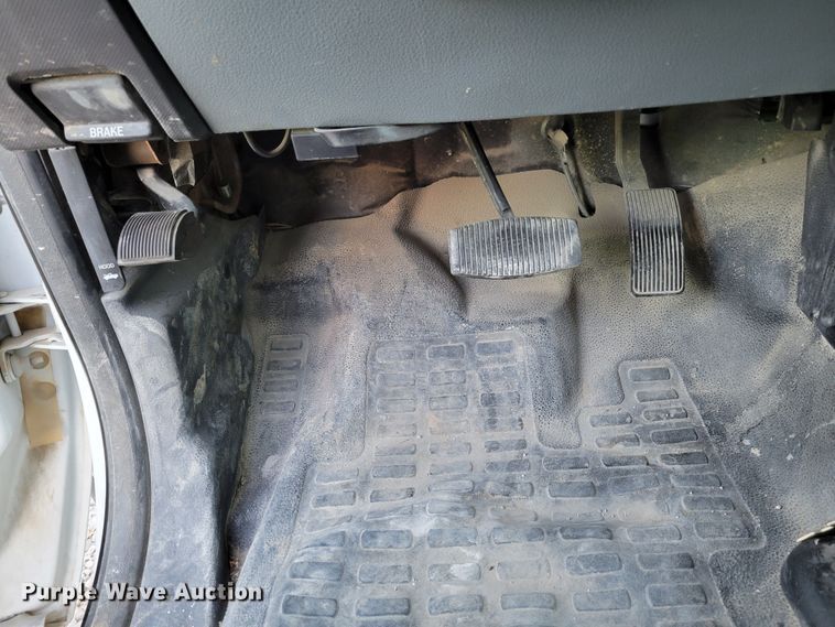 image for item DM8159 2012 Ford F550 Super Duty XL  utility / service truck