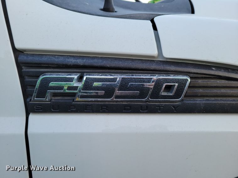 image for item DM8159 2012 Ford F550 Super Duty XL  utility / service truck