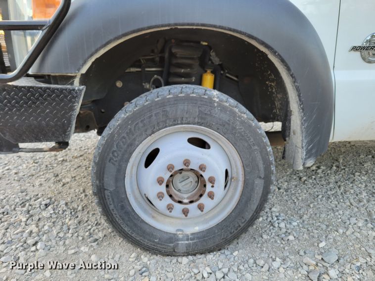 image for item DM8159 2012 Ford F550 Super Duty XL  utility / service truck