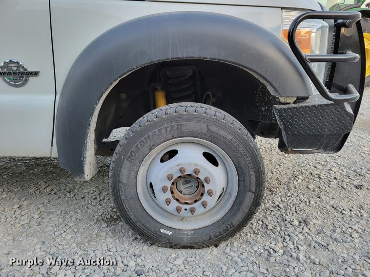 image for item DM8159 2012 Ford F550 Super Duty XL  utility / service truck
