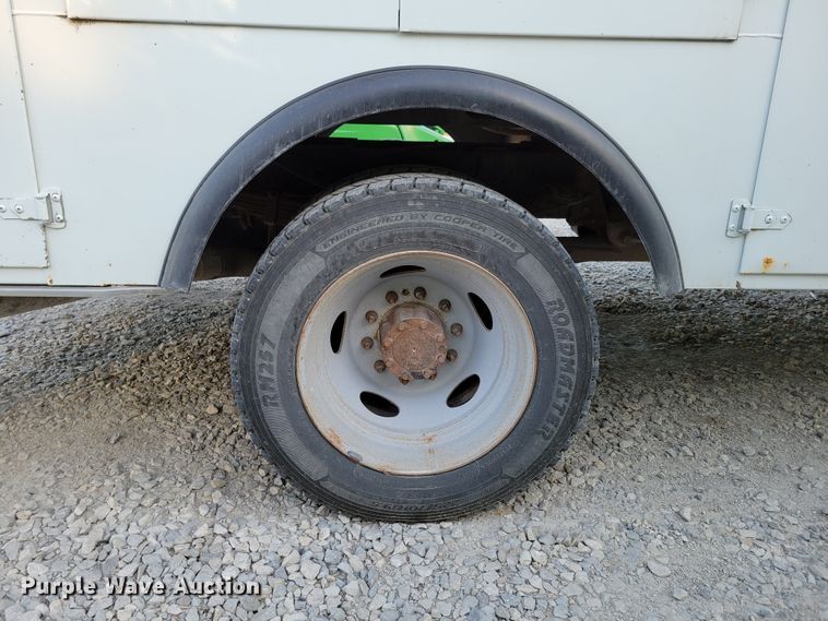 image for item DM8159 2012 Ford F550 Super Duty XL  utility / service truck