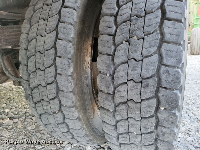 image for item DM8159 2012 Ford F550 Super Duty XL  utility / service truck