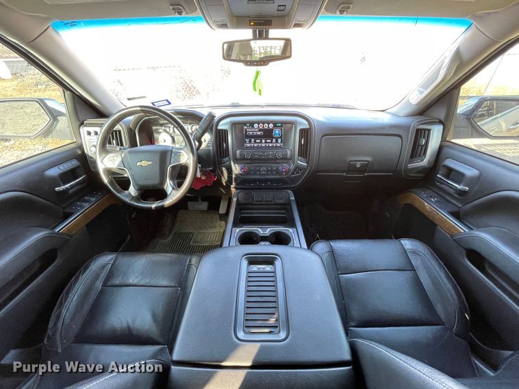 image for item DN4503 2018 Chevrolet Silverado 1500  Crew Cab pickup truck