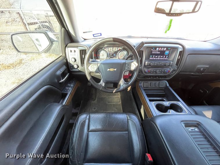 image for item DN4503 2018 Chevrolet Silverado 1500  Crew Cab pickup truck