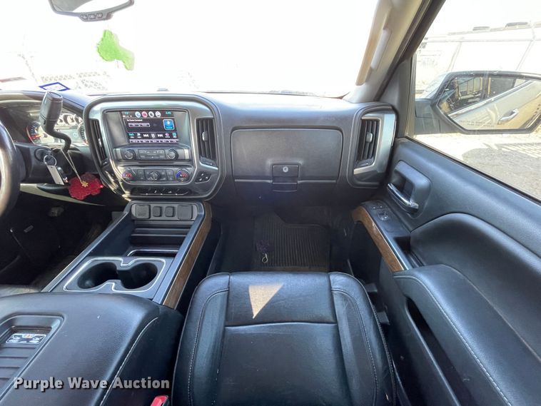 image for item DN4503 2018 Chevrolet Silverado 1500  Crew Cab pickup truck