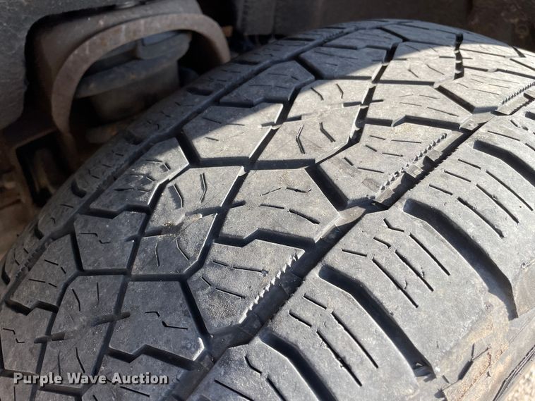 image for item DN4503 2018 Chevrolet Silverado 1500  Crew Cab pickup truck