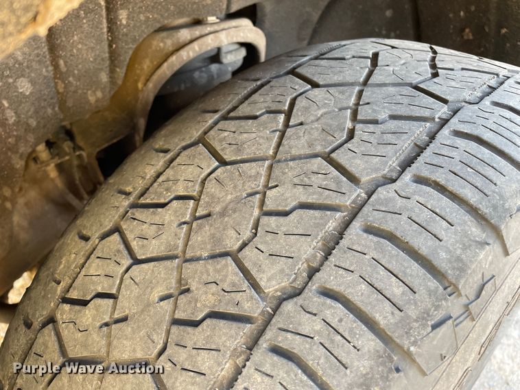 image for item DN4503 2018 Chevrolet Silverado 1500  Crew Cab pickup truck