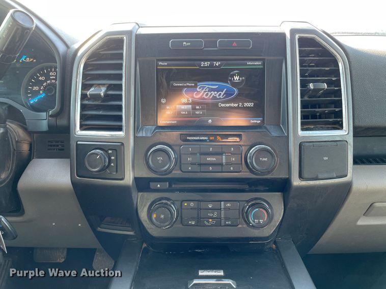 image for item DN4506 2015 Ford F150  SuperCrew pickup truck