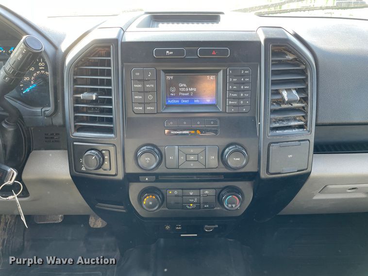 image for item DN4507 2015 Ford F150  SuperCrew pickup truck