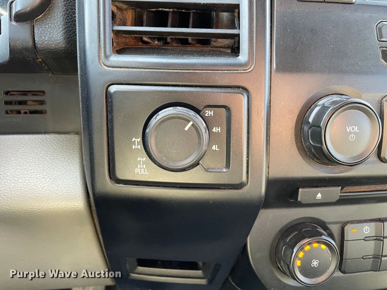 image for item DN4507 2015 Ford F150  SuperCrew pickup truck