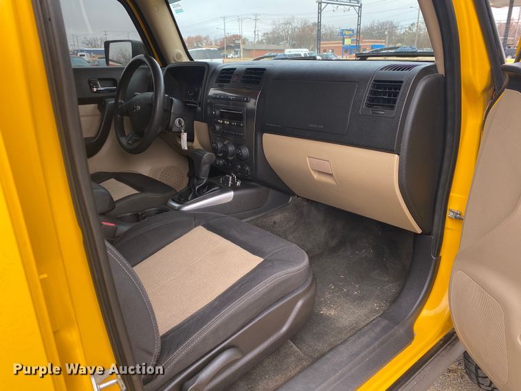 image for item DN8071 2006 Hummer H3  SUV