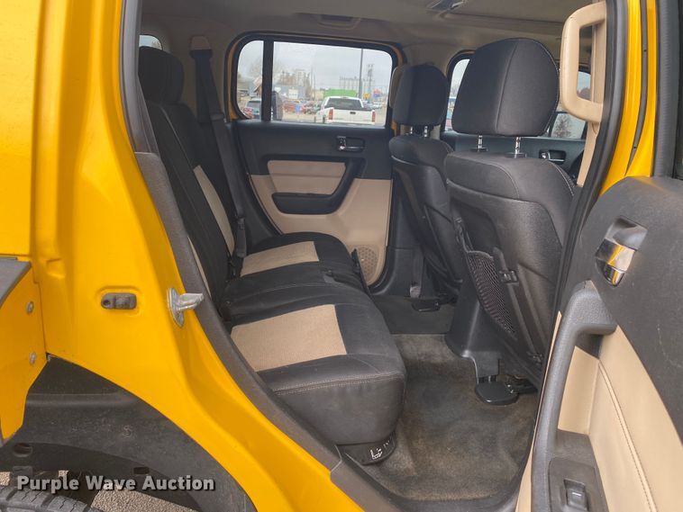 image for item DN8071 2006 Hummer H3  SUV