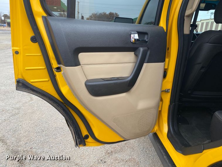 image for item DN8071 2006 Hummer H3  SUV