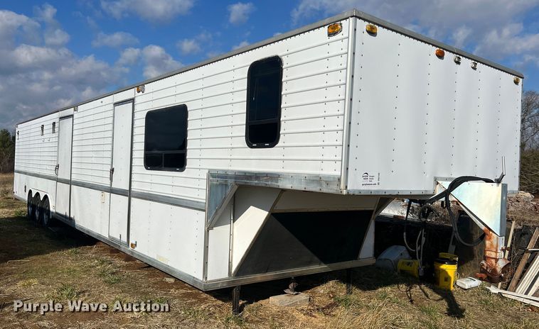 image for item DO2169 1992 Trailers Ltd 1T9GS4532  toy hauler camper
