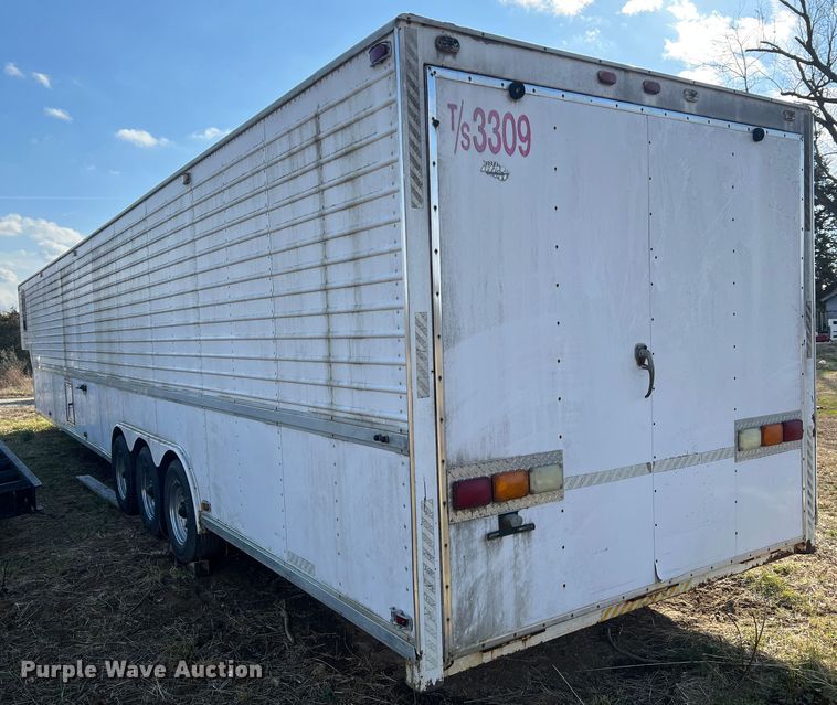 image for item DO2169 1992 Trailers Ltd 1T9GS4532  toy hauler camper