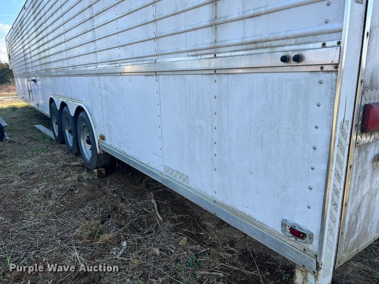 image for item DO2169 1992 Trailers Ltd 1T9GS4532  toy hauler camper