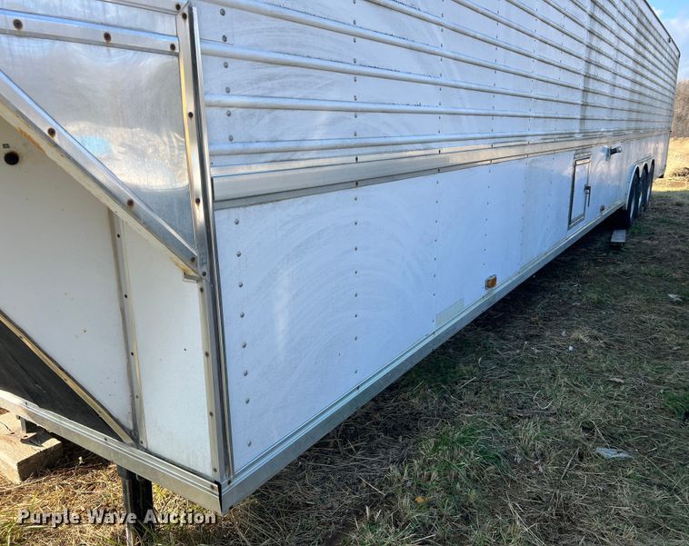 image for item DO2169 1992 Trailers Ltd 1T9GS4532  toy hauler camper