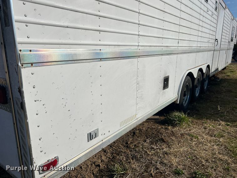 image for item DO2169 1992 Trailers Ltd 1T9GS4532  toy hauler camper