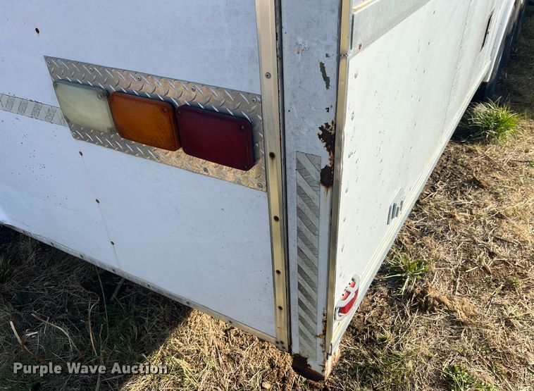 image for item DO2169 1992 Trailers Ltd 1T9GS4532  toy hauler camper