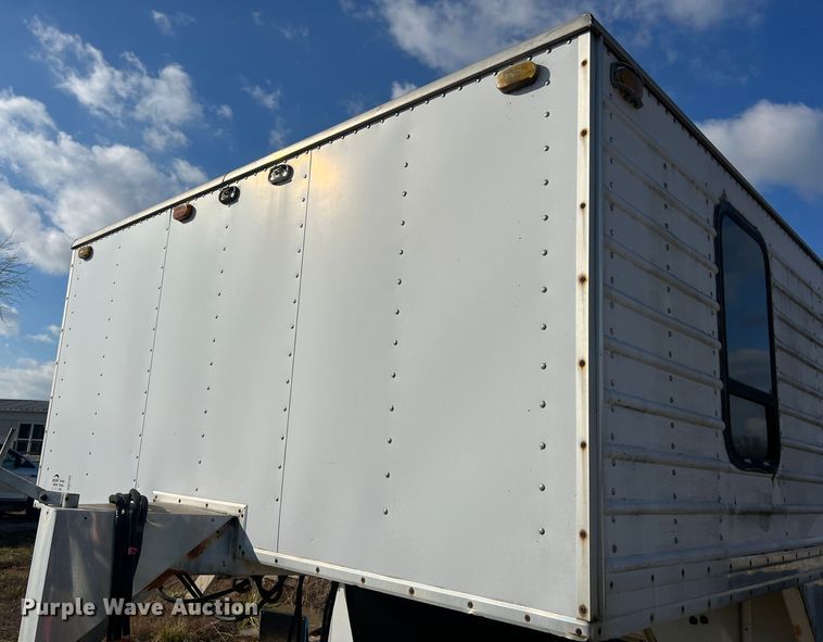 image for item DO2169 1992 Trailers Ltd 1T9GS4532  toy hauler camper