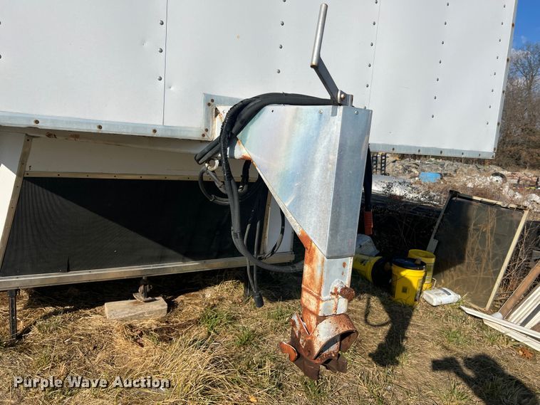 image for item DO2169 1992 Trailers Ltd 1T9GS4532  toy hauler camper