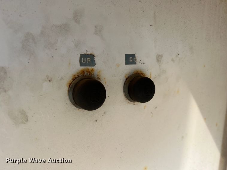 image for item DO2169 1992 Trailers Ltd 1T9GS4532  toy hauler camper