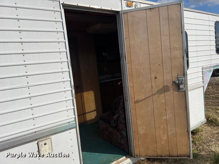 image for item DO2169 1992 Trailers Ltd 1T9GS4532  toy hauler camper