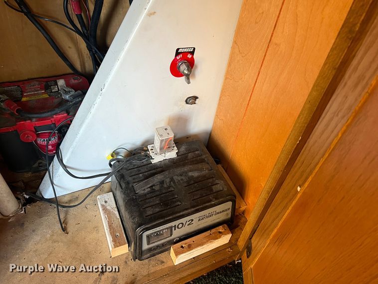 image for item DO2169 1992 Trailers Ltd 1T9GS4532  toy hauler camper