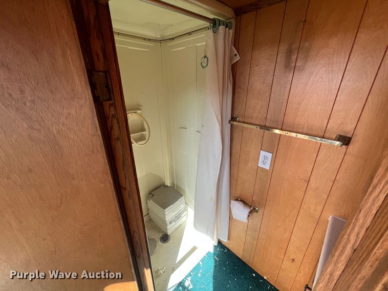 image for item DO2169 1992 Trailers Ltd 1T9GS4532  toy hauler camper