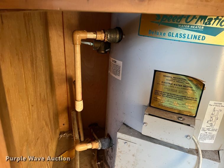 image for item DO2169 1992 Trailers Ltd 1T9GS4532  toy hauler camper